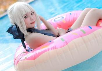 精选Kitkat Cosplay棉袜写真—那一抹绒感令人欲罢不能